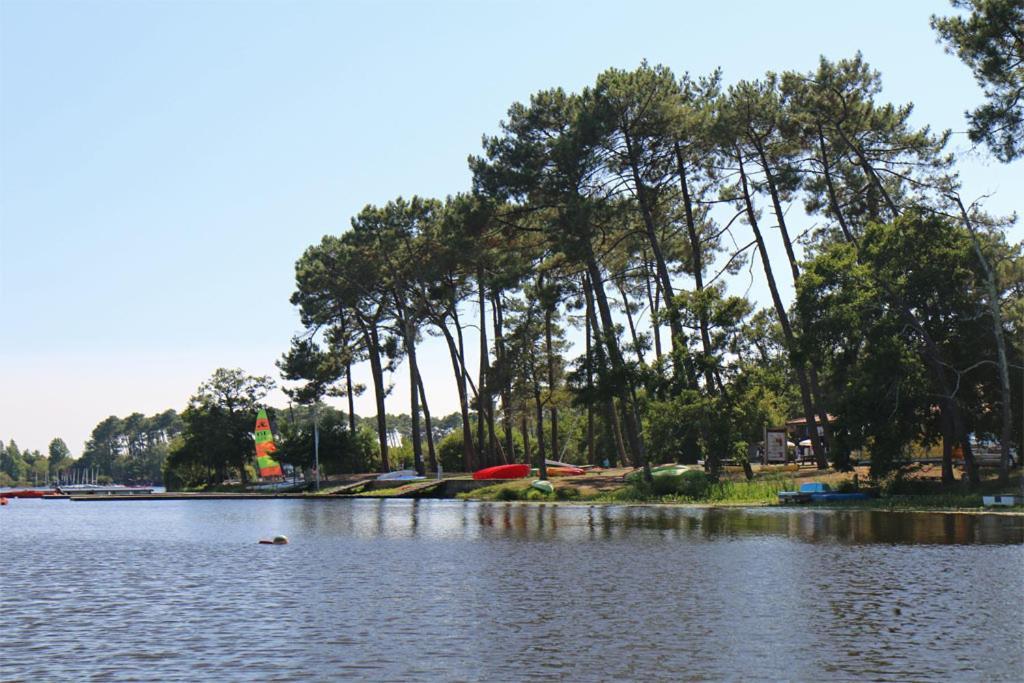 Gite Des Pins Aureilhan  Exterior foto